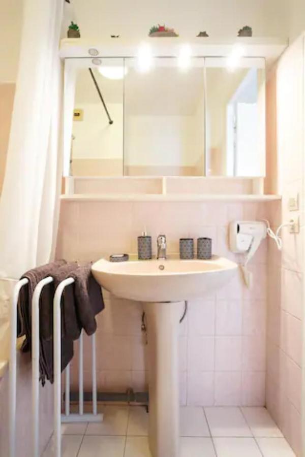 Appartement Cozy : 10/15 Min Des Champs Elysee Sartrouville Kültér fotó